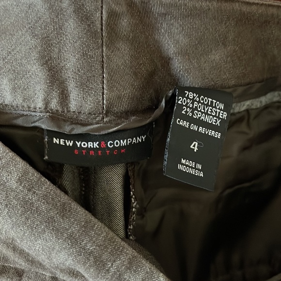 NY&Co brown capris size 4 - Picture 3 of 4
